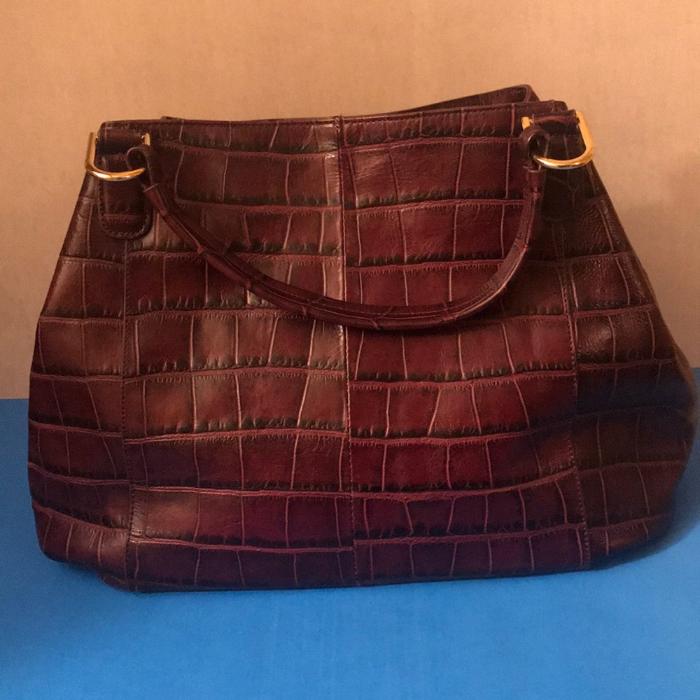G.I.L.I  GOT IT LOVE IT BAG. - Picture 3 of 15